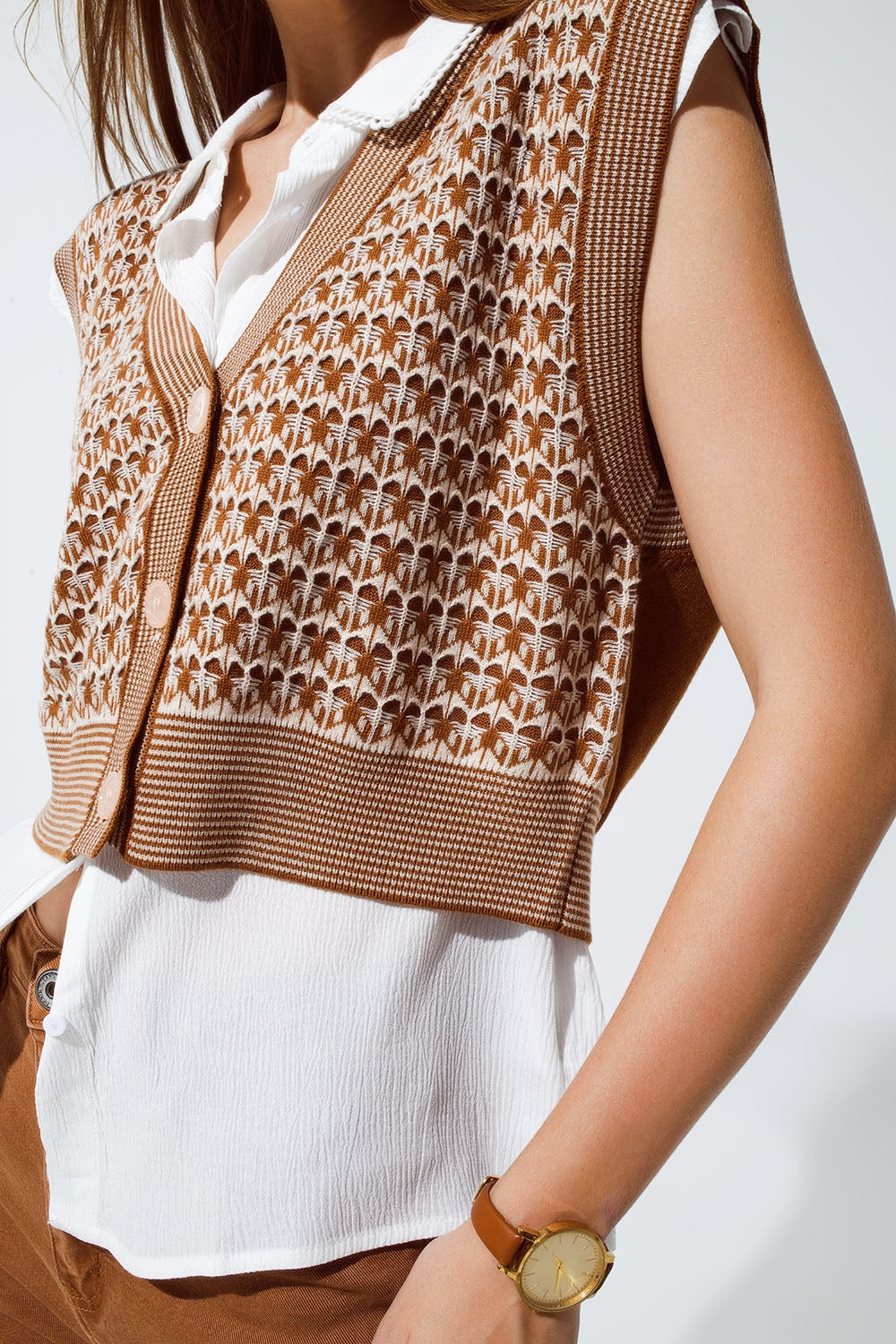 Knitted Cropped Vest with Rib Trim